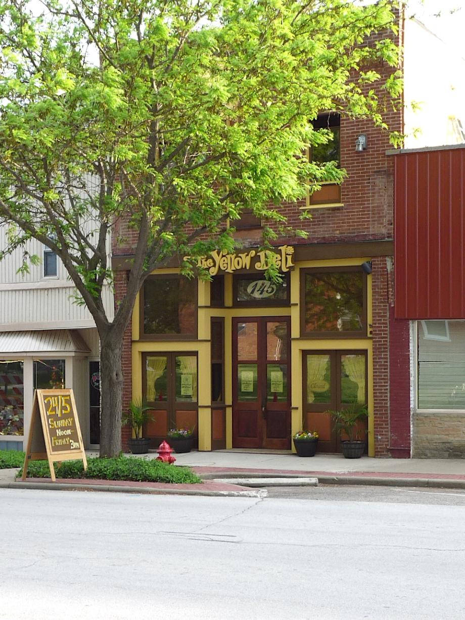 The Yellow Deli on the Osage River